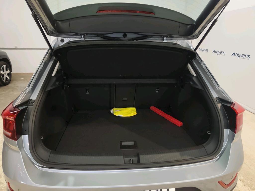 volkswagen-t-roc-2023-diesel-1968cc