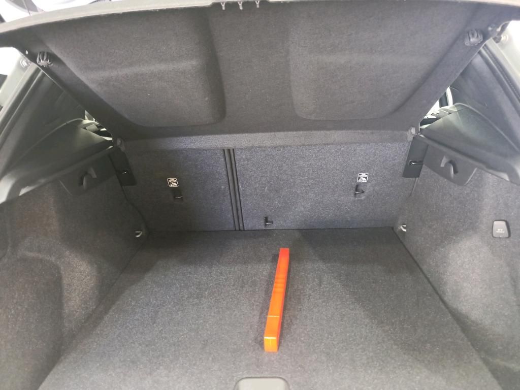 volvo-xc40-2023-hibrido-a-gasolina-1477cc