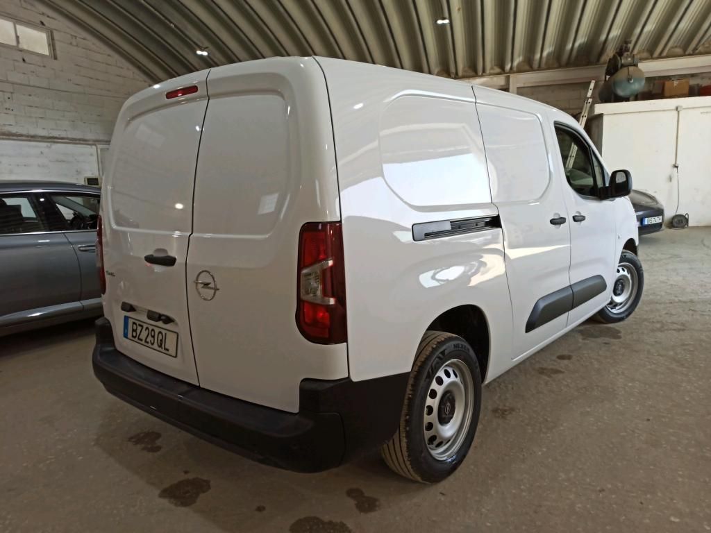opel-combo-2025-diesel-1499cc
