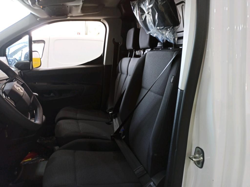 opel-combo-2025-diesel-1499cc