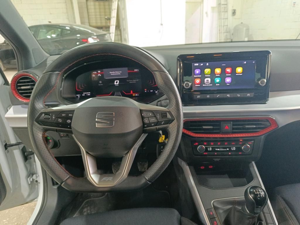 seat-arona-2023-gasolina-999cc