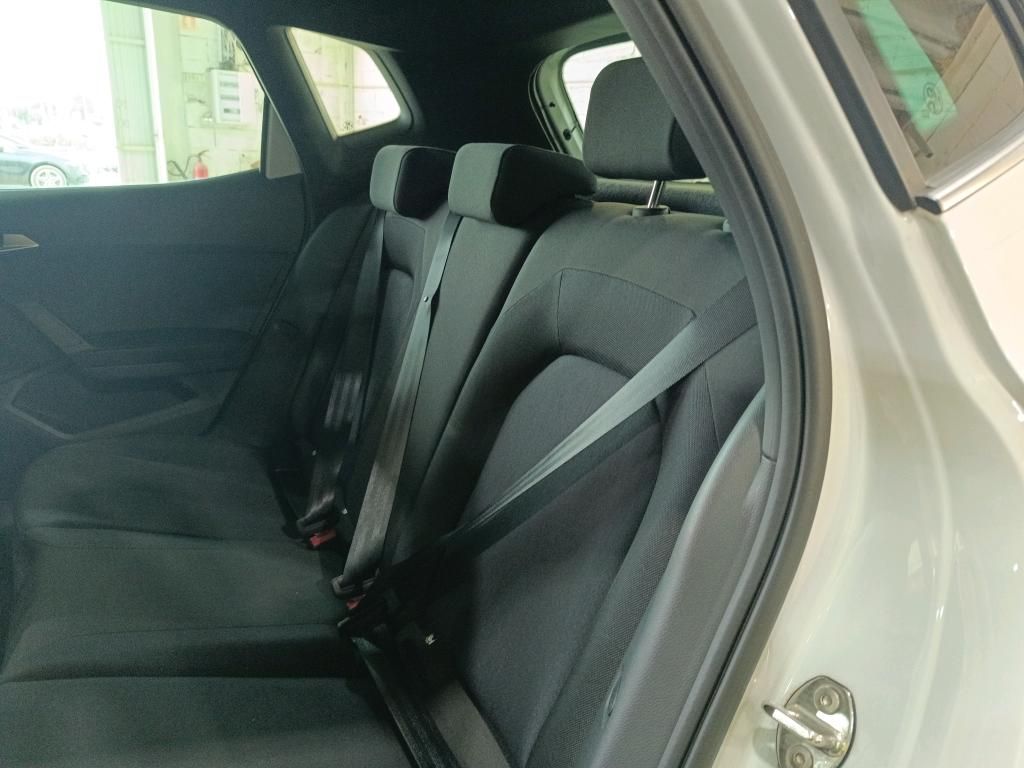 seat-arona-2023-gasolina-999cc