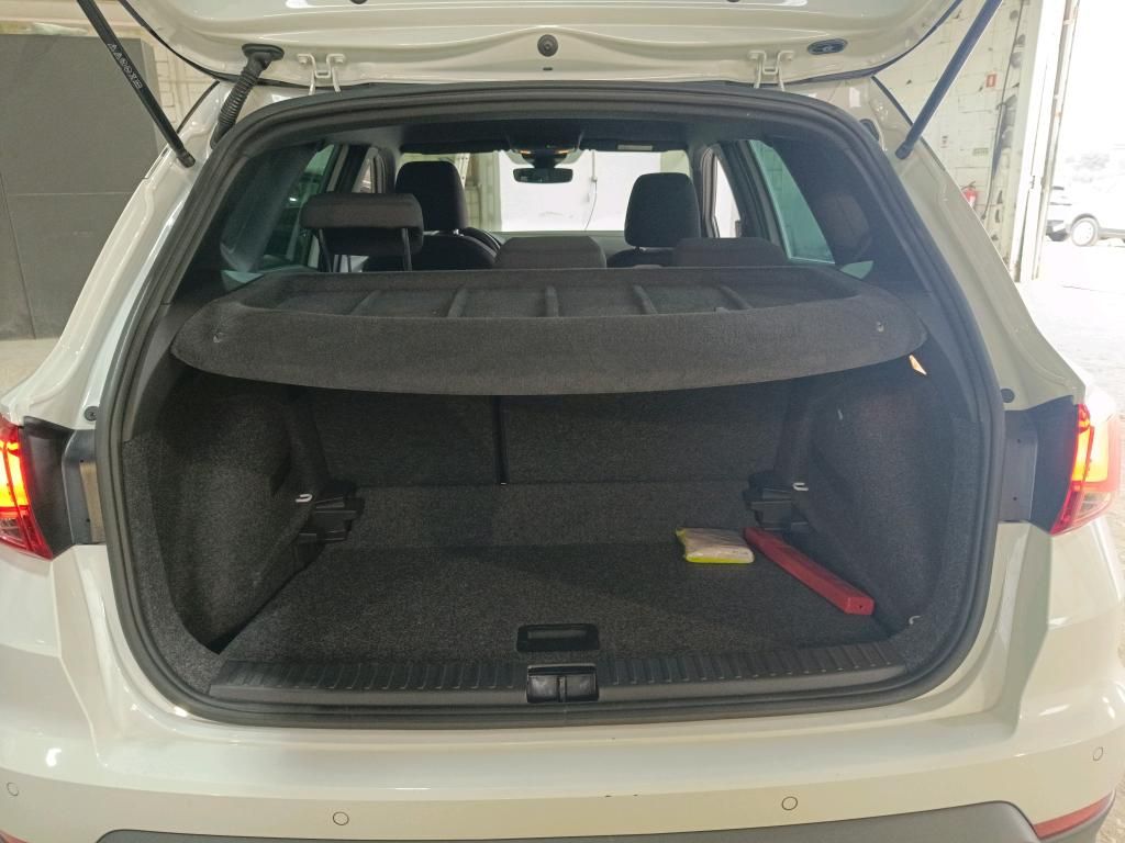seat-arona-2023-gasolina-999cc