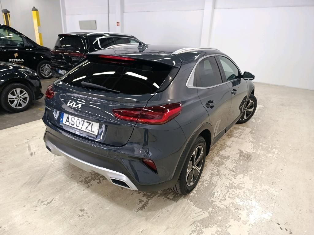 kia-xceed-2022-hibrido-a-gasolina-1580cc