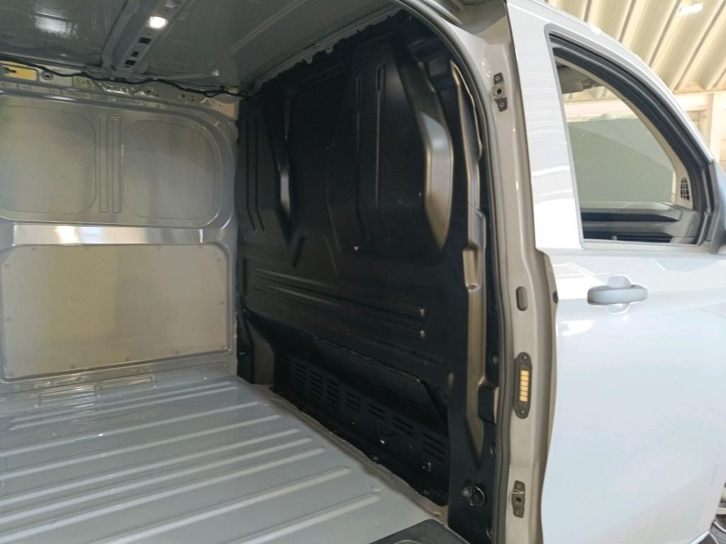 volkswagen-transporter-2025-diesel-1996cc