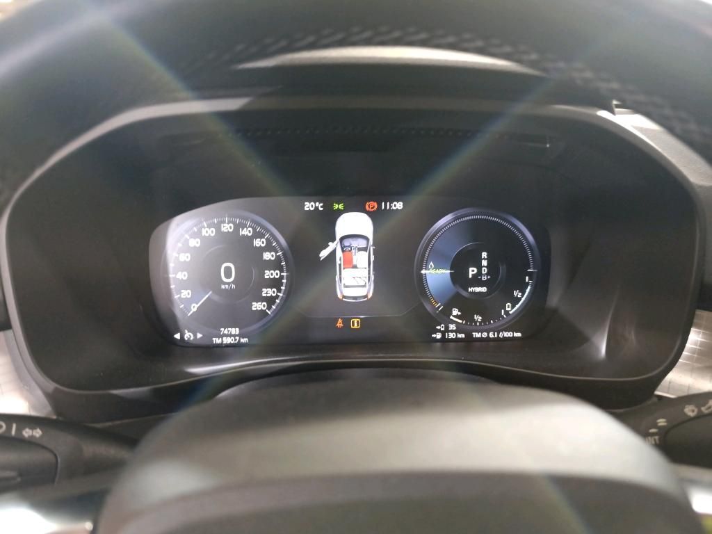 volvo-xc40-2022-hibrido-a-gasolina-1477cc