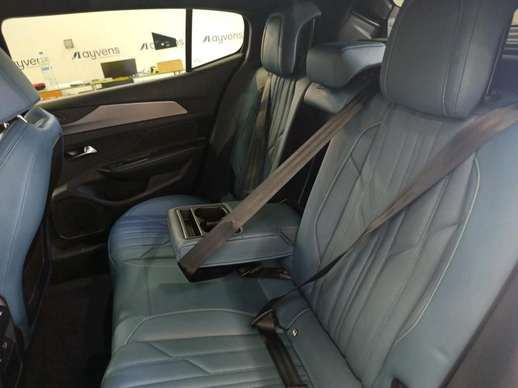 peugeot-408-2023-hibrido-a-gasolina-1598cc