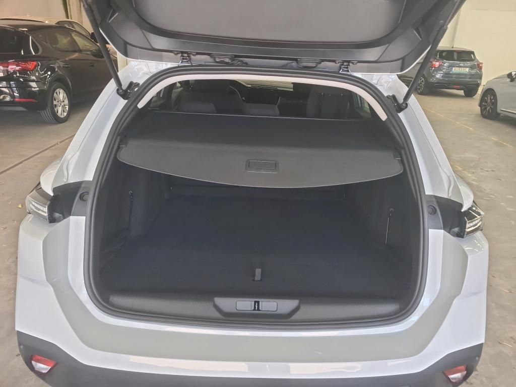 peugeot-308-sw-2025-diesel-1499cc