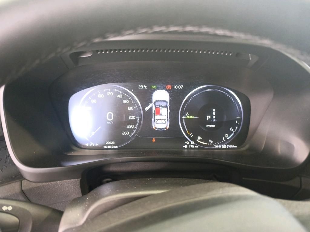 volvo-xc40-2023-hibrido-a-gasolina-1477cc