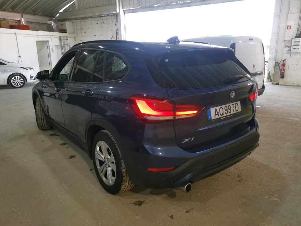 bmw-x1-2022-hibrido-a-gasolina-1499cc