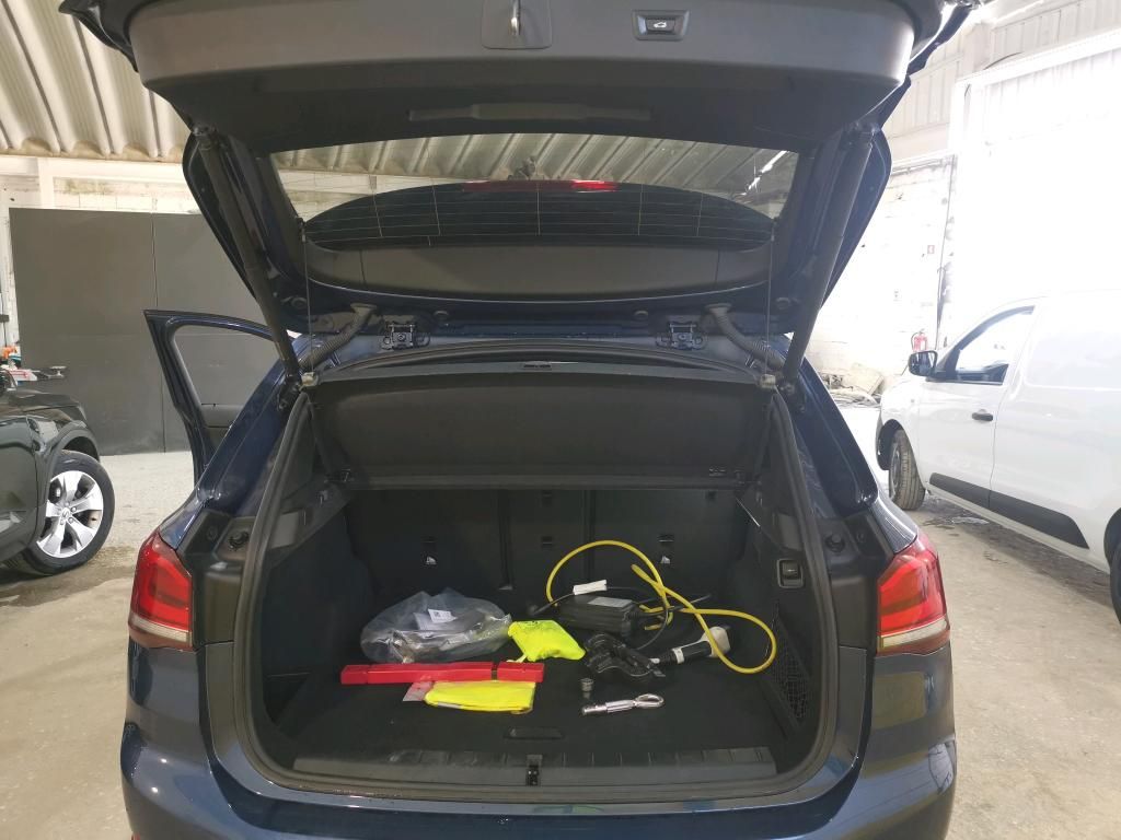 bmw-x1-2022-hibrido-a-gasolina-1499cc