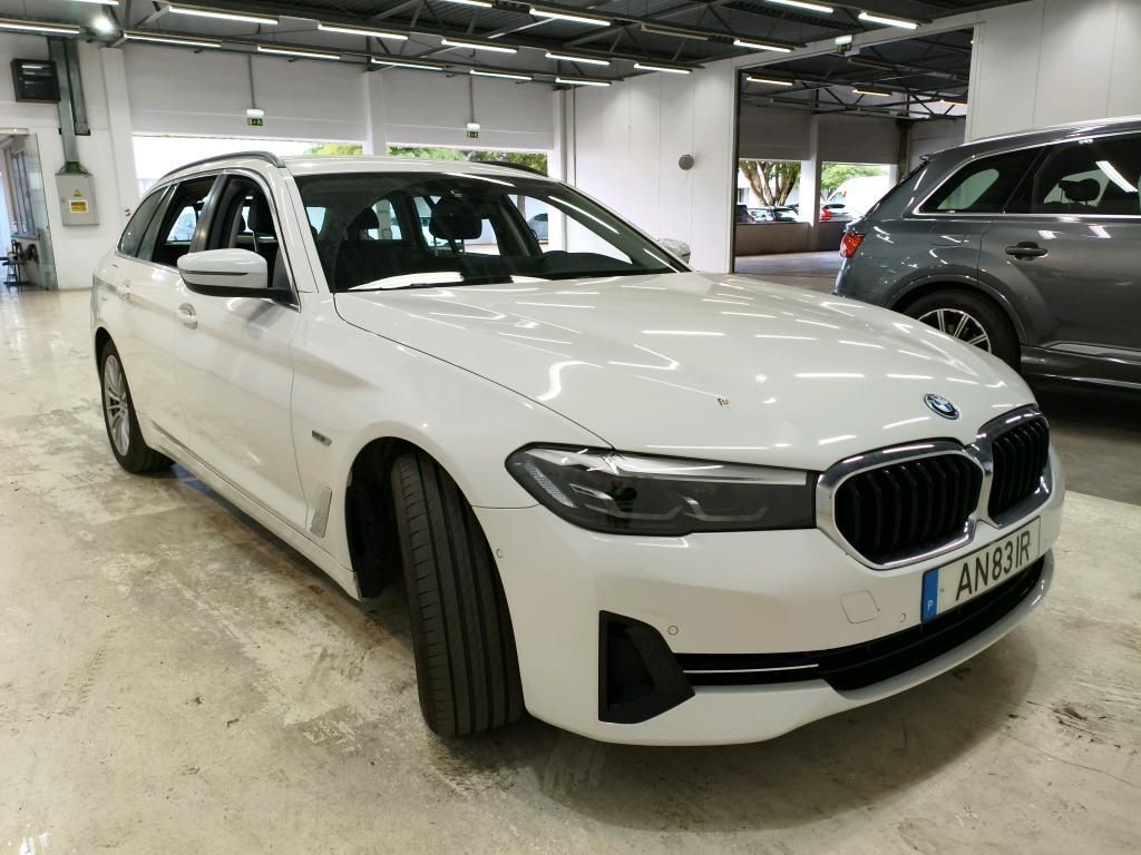 bmw-serie-5-2022-hibrido-a-gasolina-1998cc