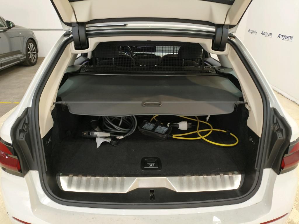 bmw-serie-5-2022-hibrido-a-gasolina-1998cc
