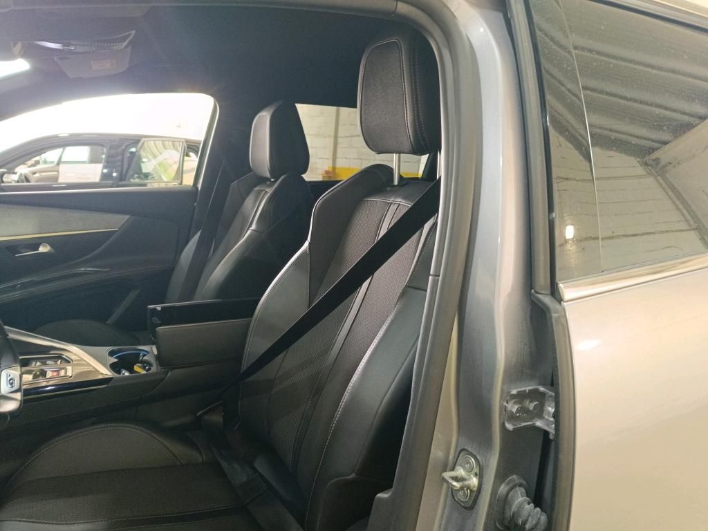 peugeot-5008-2022-diesel-1499cc