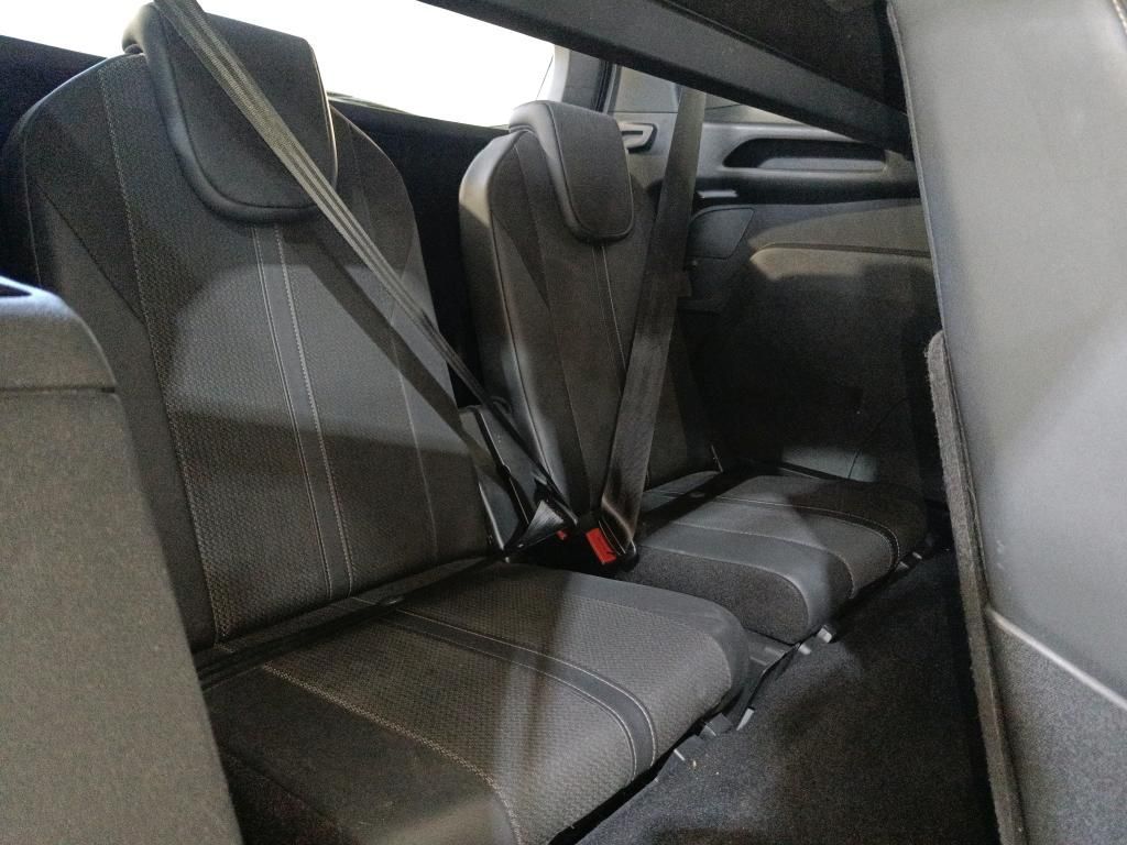 peugeot-5008-2022-diesel-1499cc