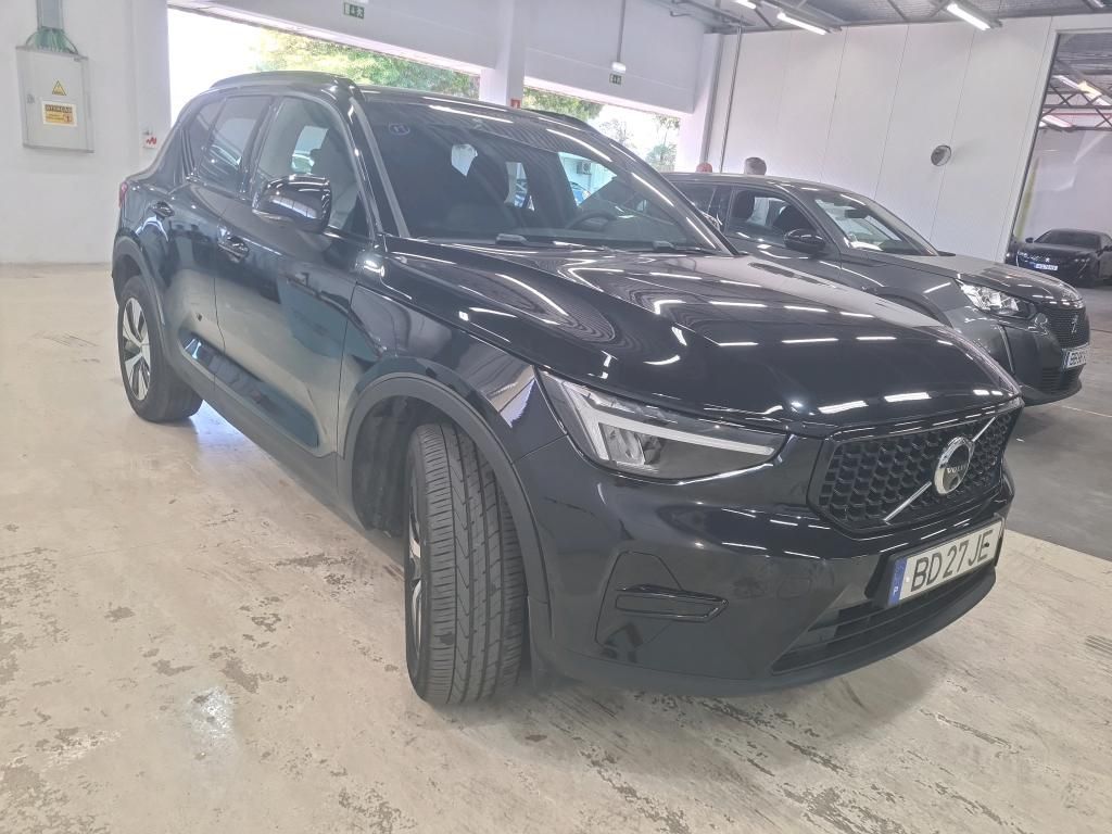 volvo-xc40-2023-hibrido-a-gasolina-1477cc