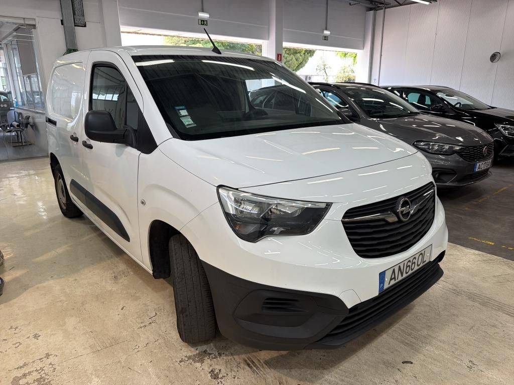 opel-combo-2022-diesel-1499cc