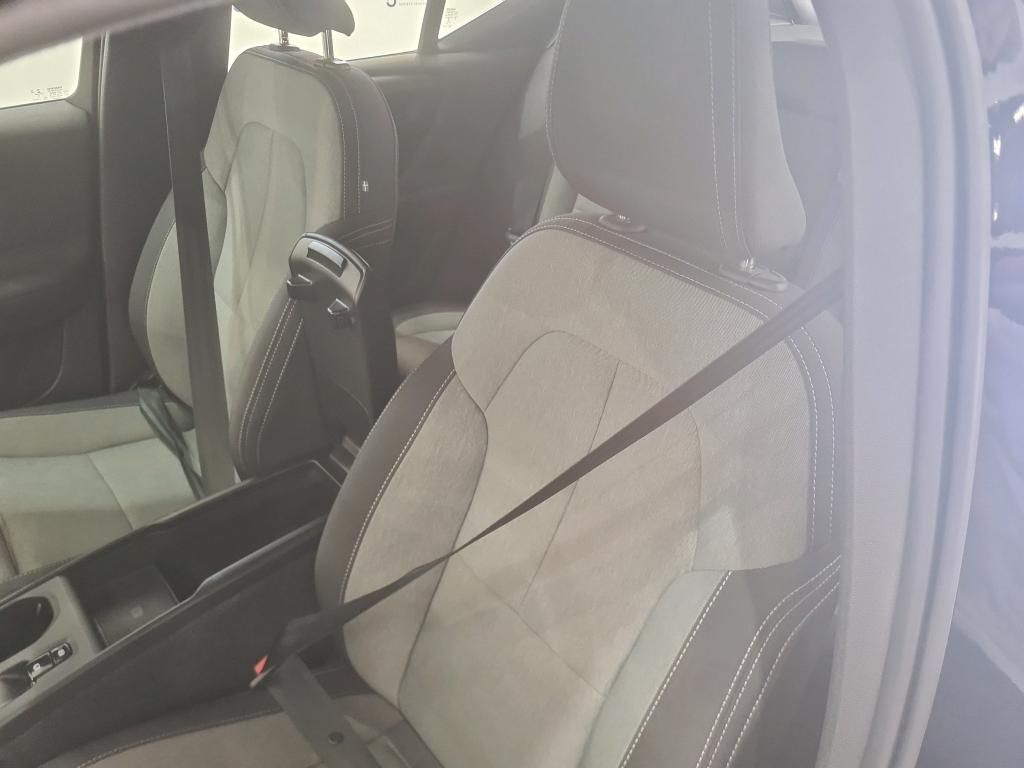 volvo-xc40-2022-hibrido-a-gasolina-1477cc