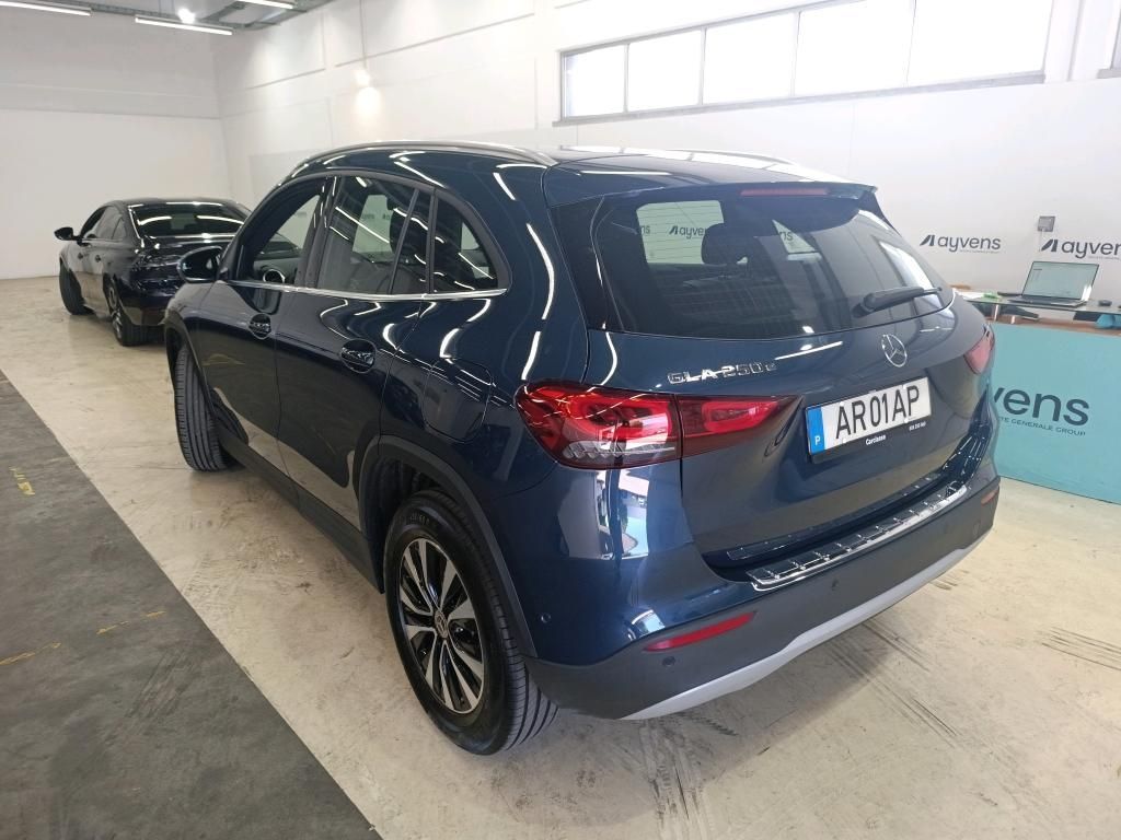 mercedes-benz-gla-2022-hibrido-a-gasolina-1332cc