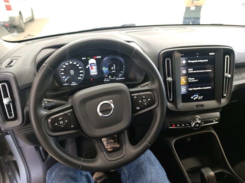 volvo-xc40-2023-hibrido-a-gasolina-1477cc