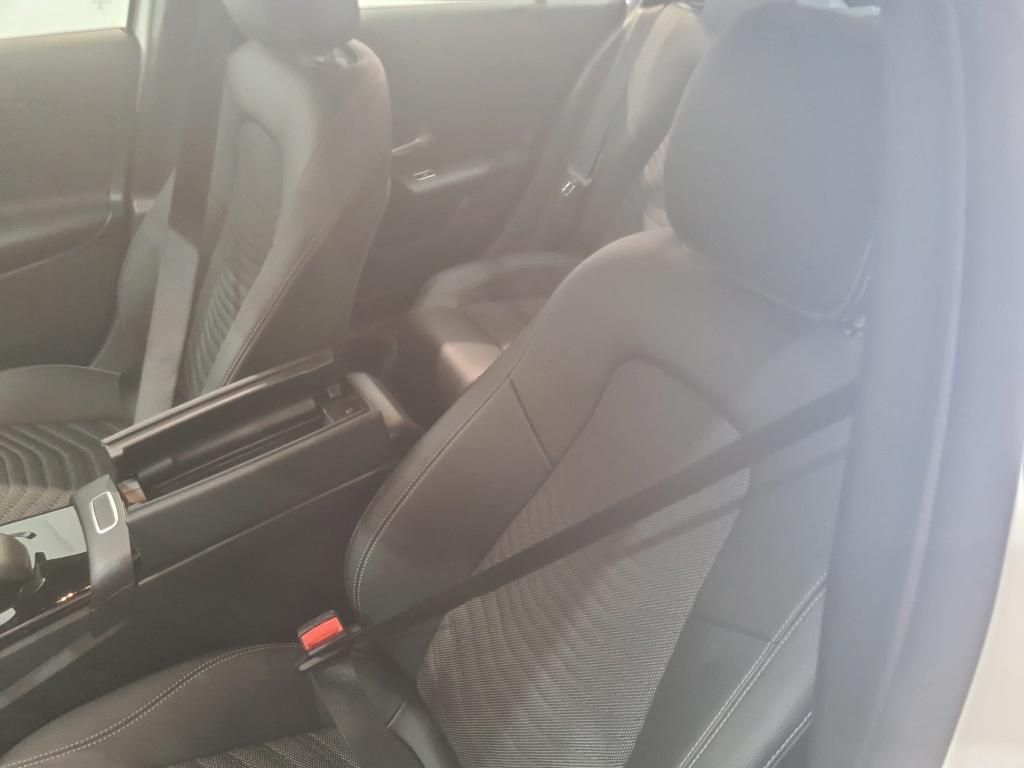 mercedes-benz-classe-a-2022-hibrido-a-gasolina-1332cc