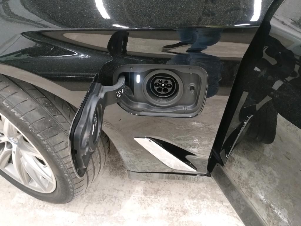 bmw-serie-5-2021-hibrido-a-gasolina-1998cc