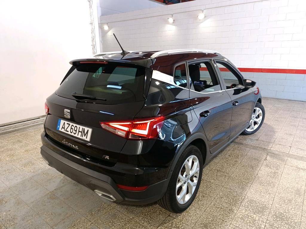 seat-arona-2023-gasolina-999cc