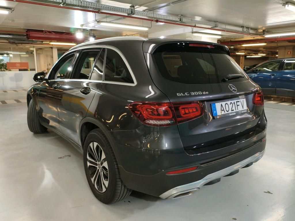 mercedes-benz-glc-2022-diesel-1993cc