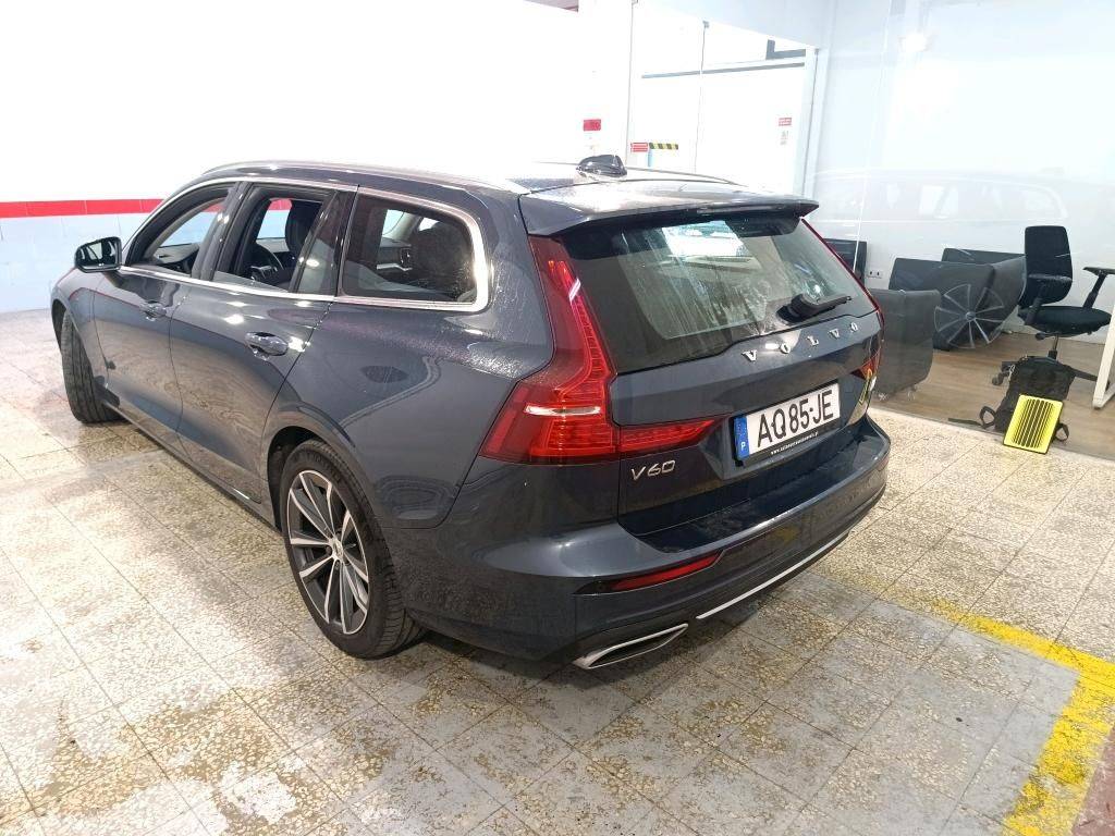 volvo-v60-2022-hibrido-a-gasolina-1969cc