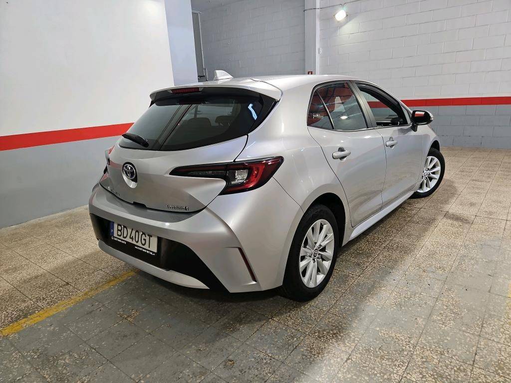 toyota-corolla-2023-hibrido-a-gasolina-1798cc