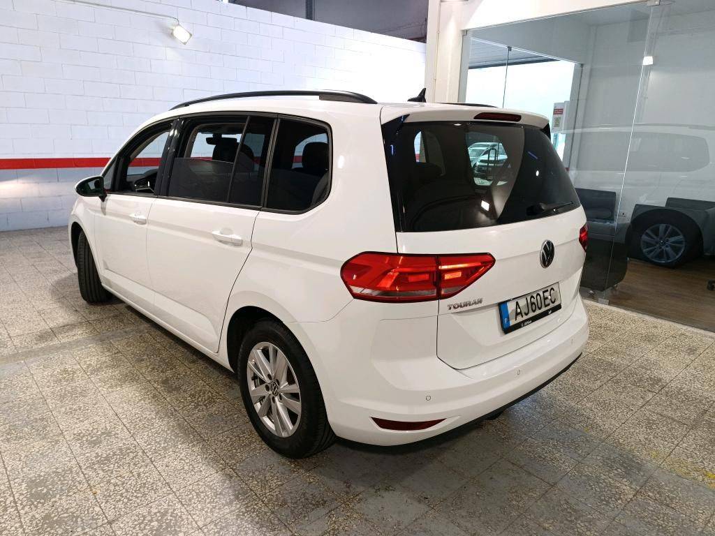 volkswagen-touran-2021-diesel-1968cc