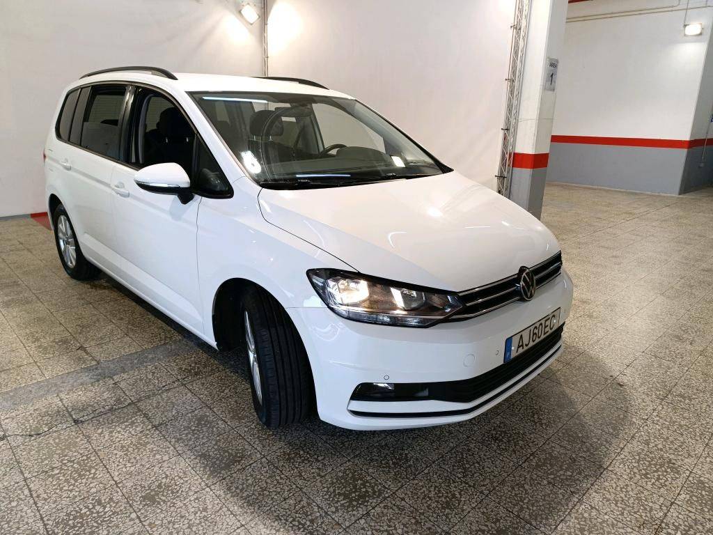 volkswagen-touran-2021-diesel-1968cc
