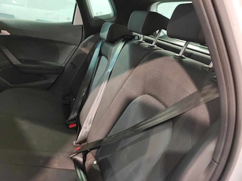 seat-arona-2022-gasolina-999cc