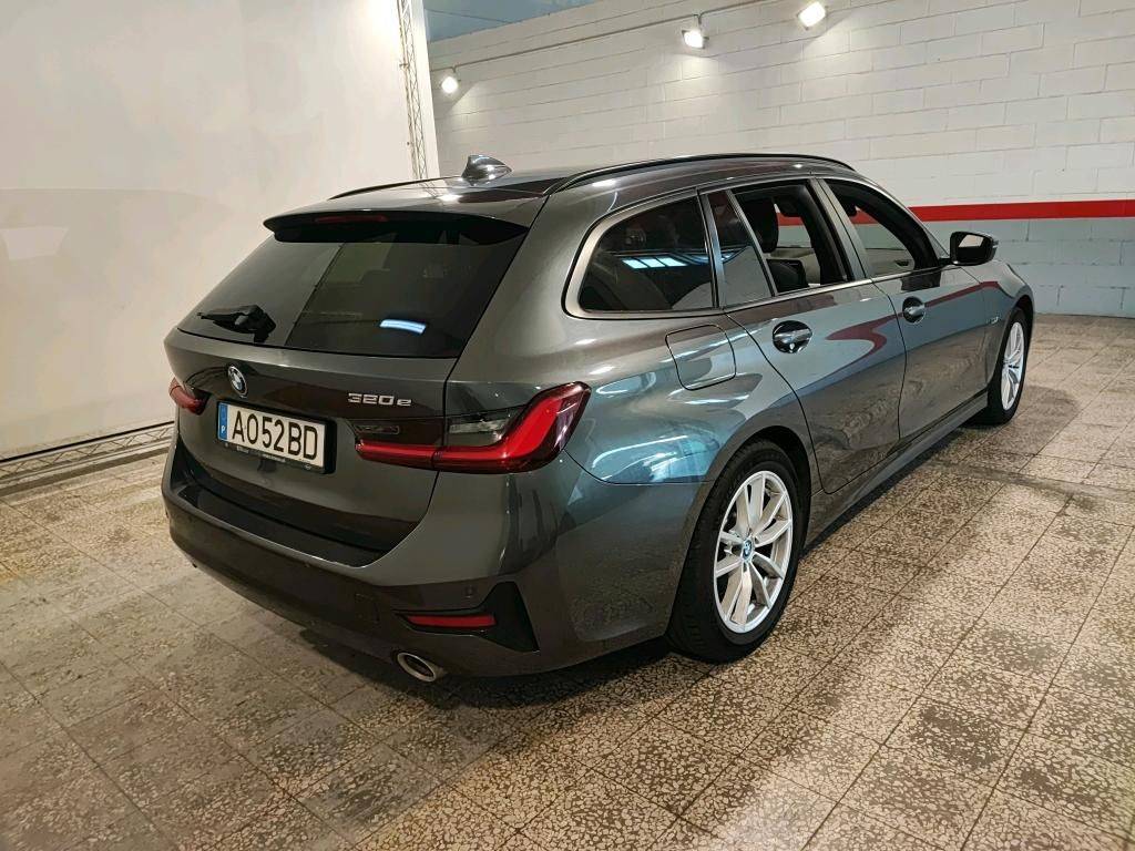 bmw-serie-3-2022-hibrido-a-gasolina-1998cc