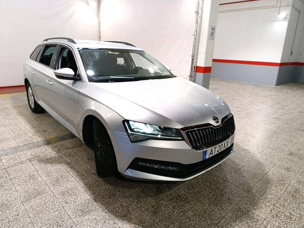 skoda-superb-2022-diesel-1968cc