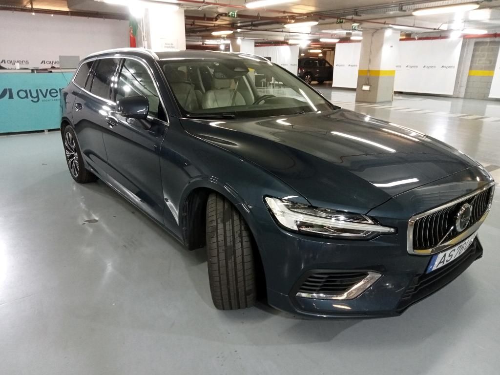 volvo-v60-2022-hibrido-a-gasolina-1969cc