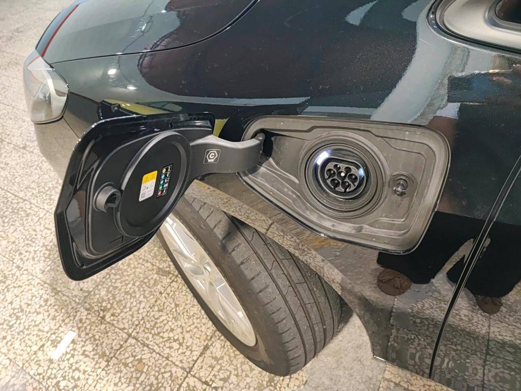 bmw-serie-2-2023-hibrido-a-gasolina-1499cc