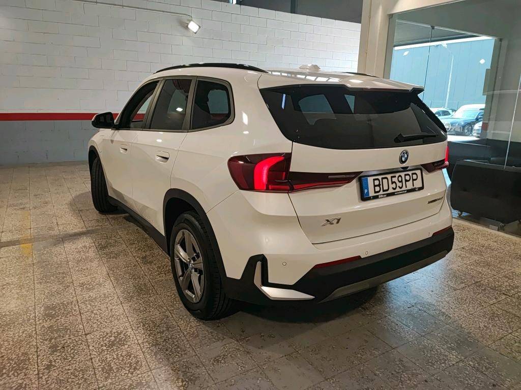 bmw-x1-2023-hibrido-a-gasolina-1499cc