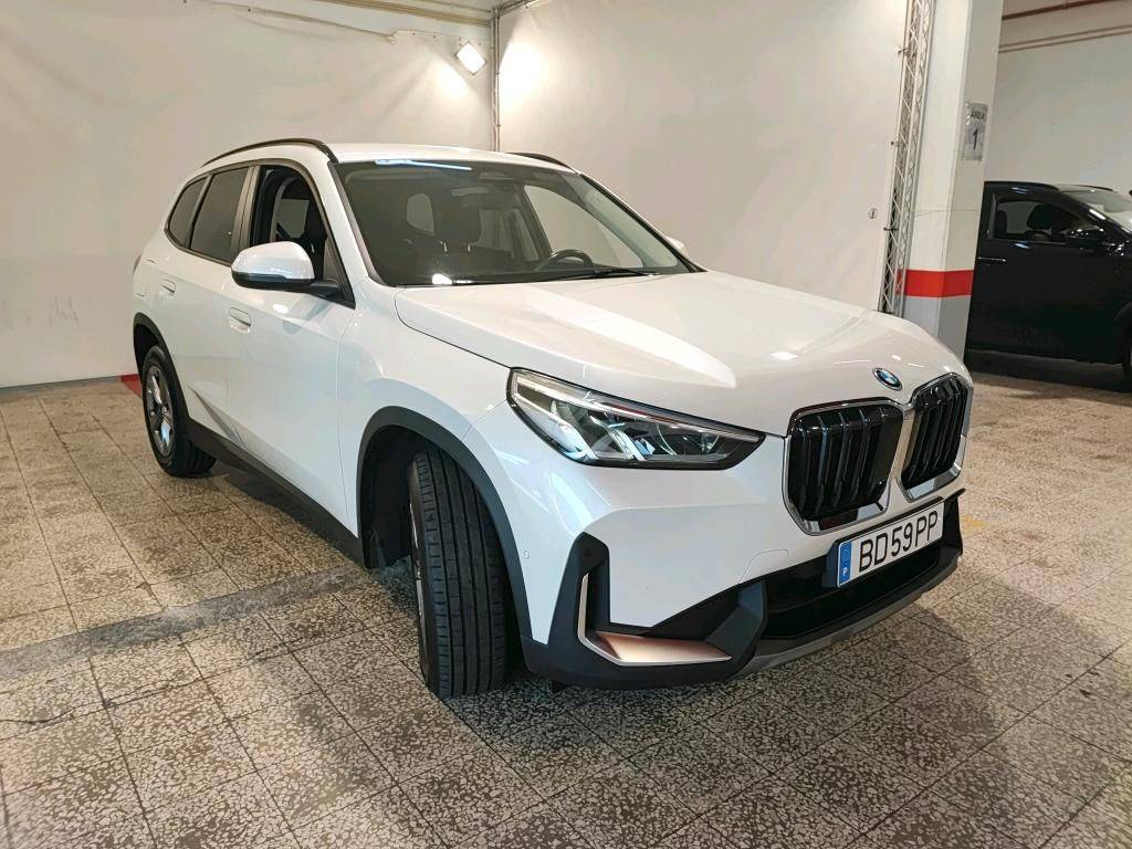 bmw-x1-2023-hibrido-a-gasolina-1499cc