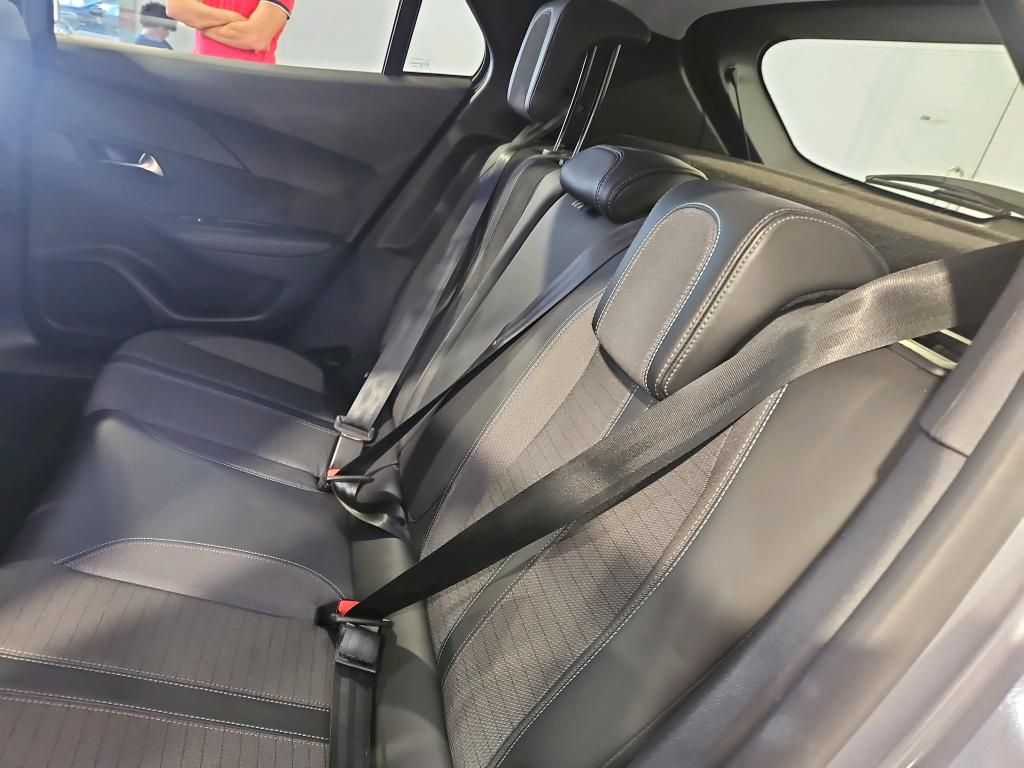 peugeot-2008-2022-gasolina-1199cc