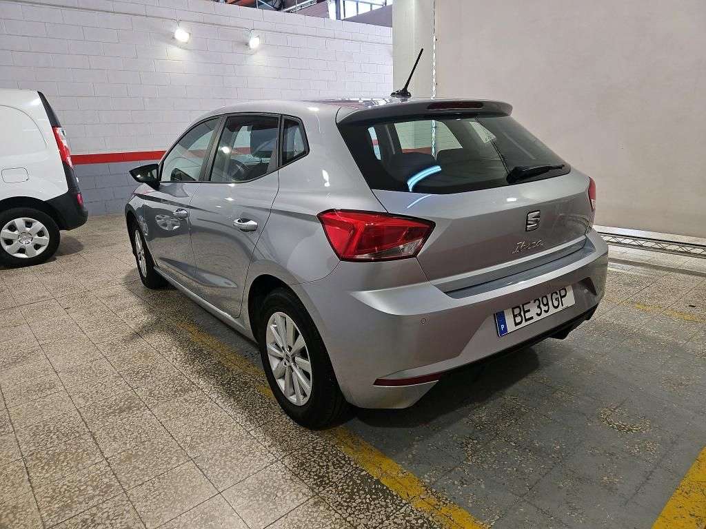 seat-ibiza-2023-gasolina-999cc