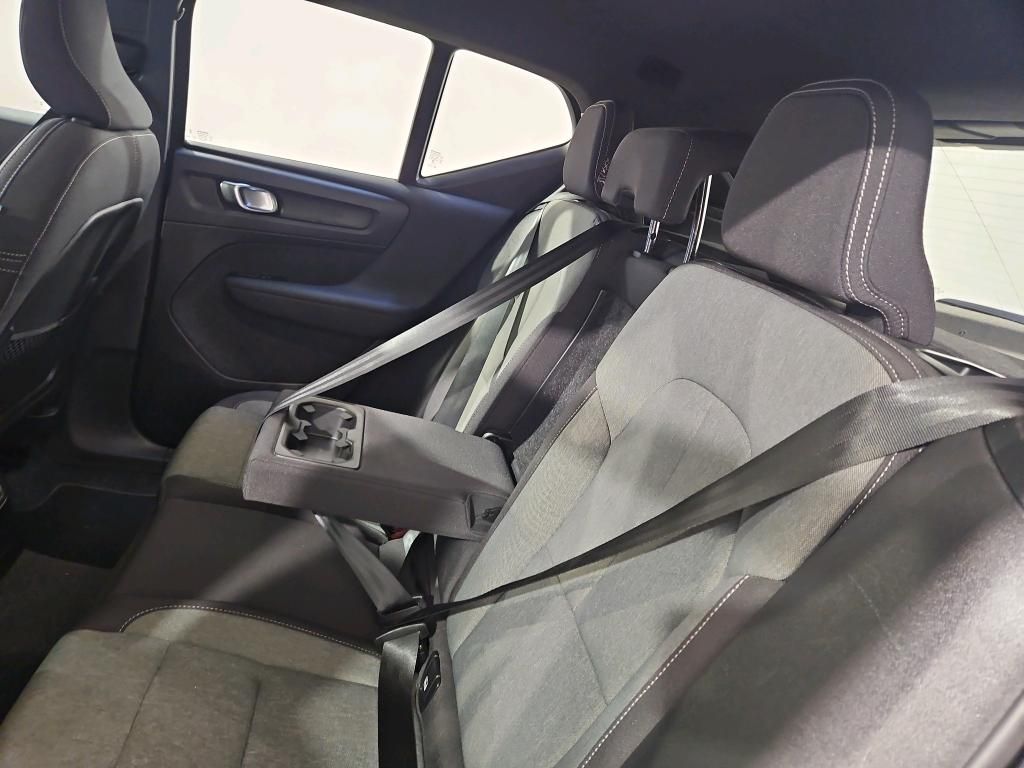 volvo-xc40-2023-hibrido-a-gasolina-1477cc