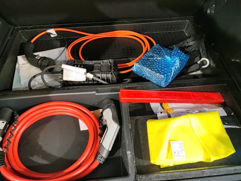peugeot-3008-2023-hibrido-a-gasolina-1598cc