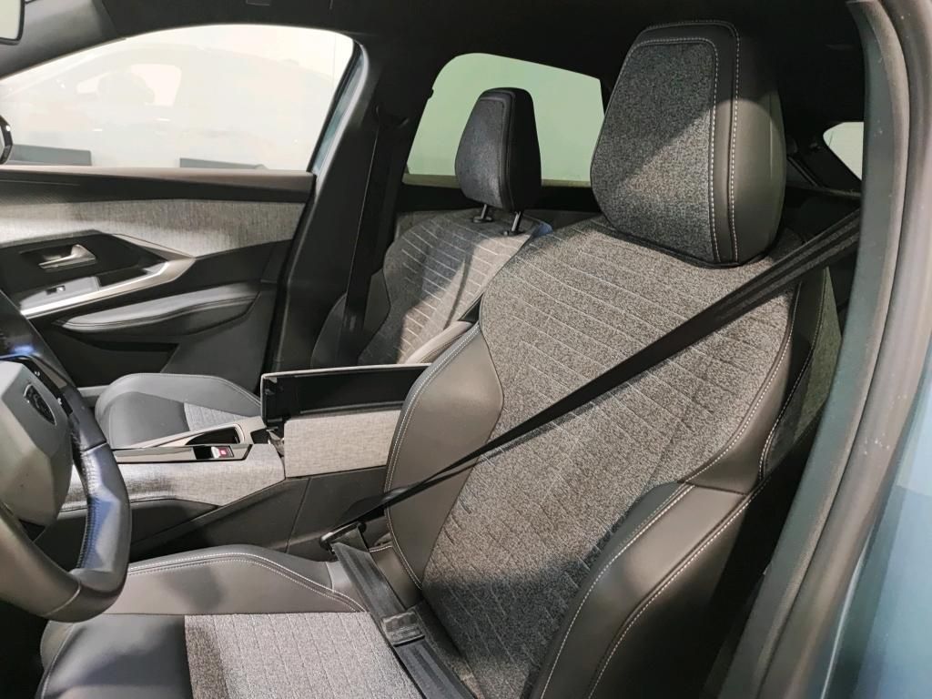 peugeot-e-3008-2025-eletrico-0cc
