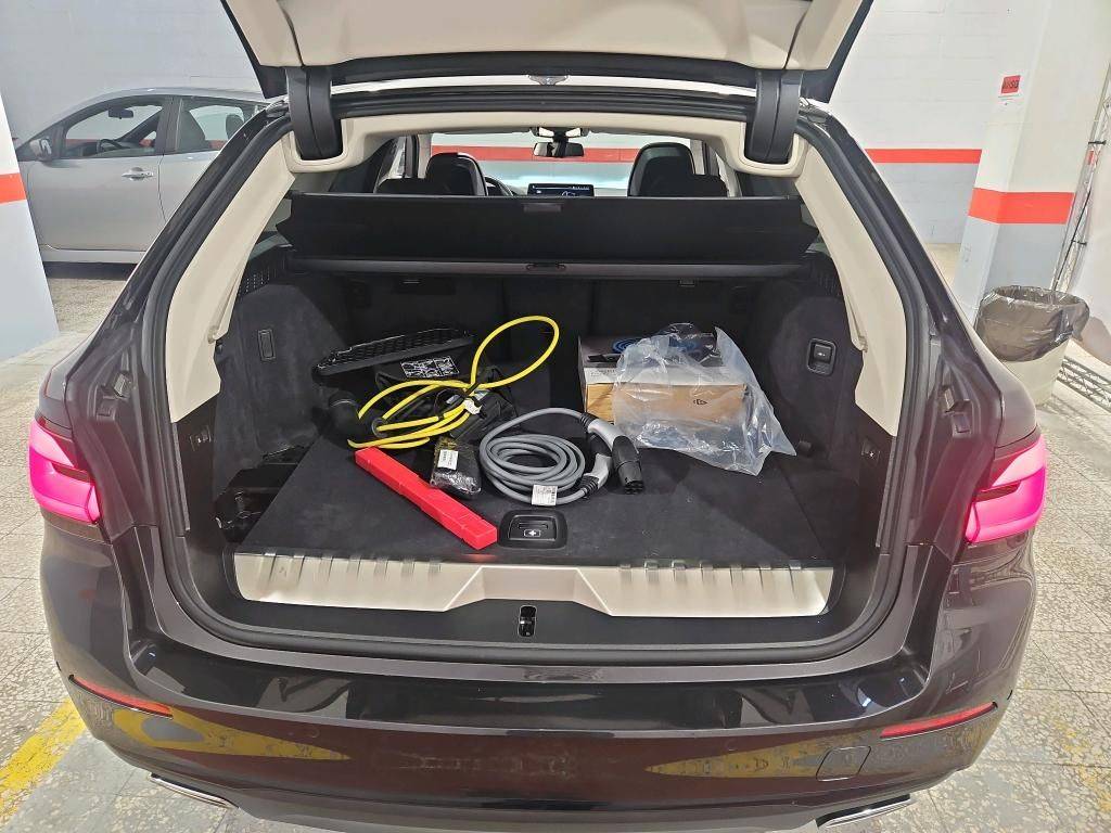 bmw-serie-5-2022-hibrido-a-gasolina-1998cc