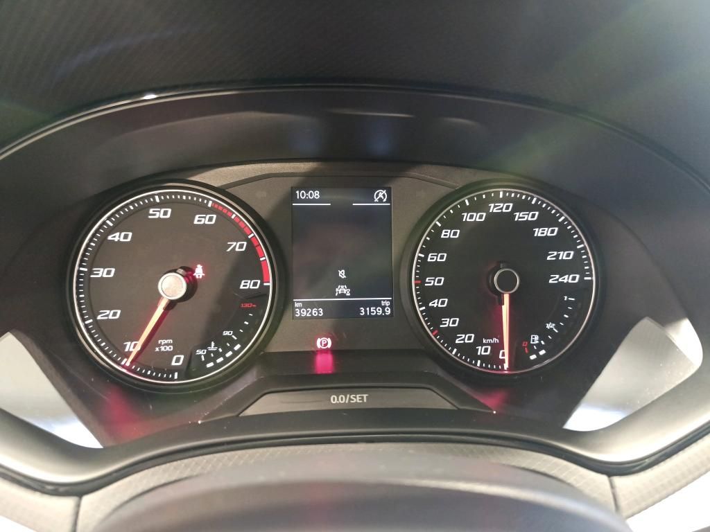 seat-arona-2022-gasolina-999cc