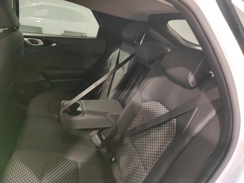 kia-xceed-2022-hibrido-a-gasolina-1580cc