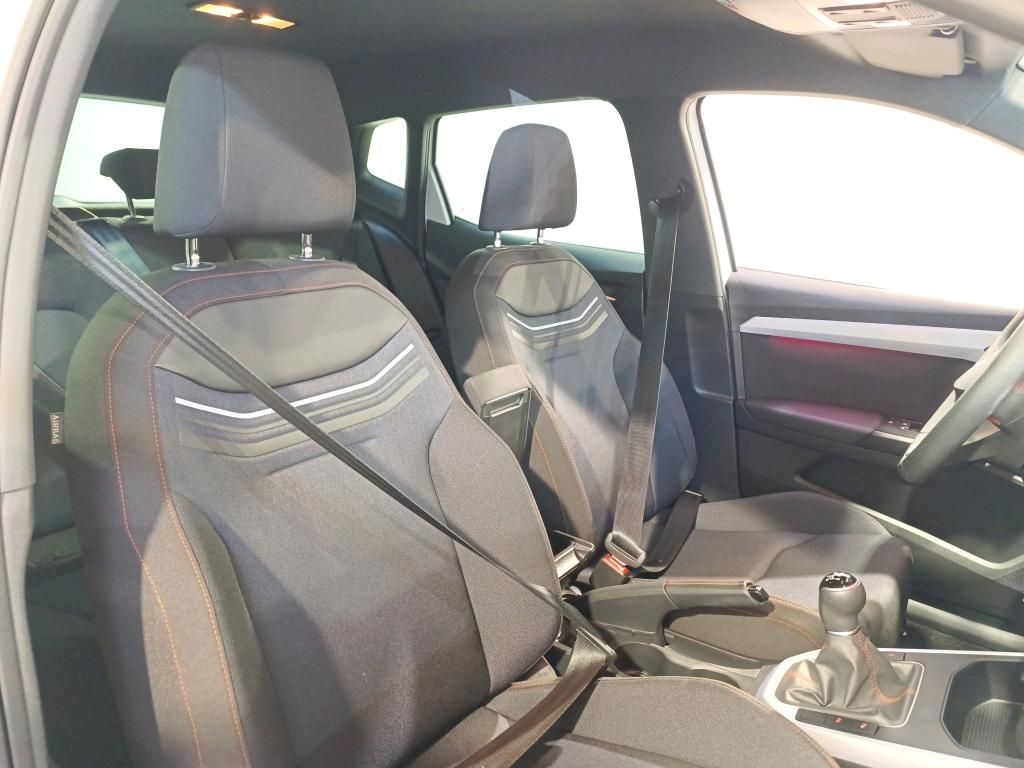 seat-arona-2023-gasolina-999cc