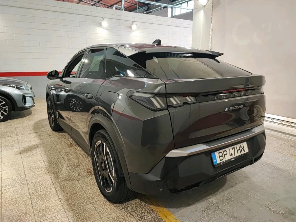 peugeot-e-3008-2024-eletrico-0cc