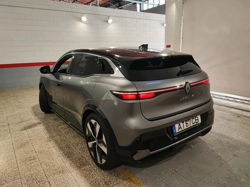renault-megane-e-tech-2022-eletrico-0cc